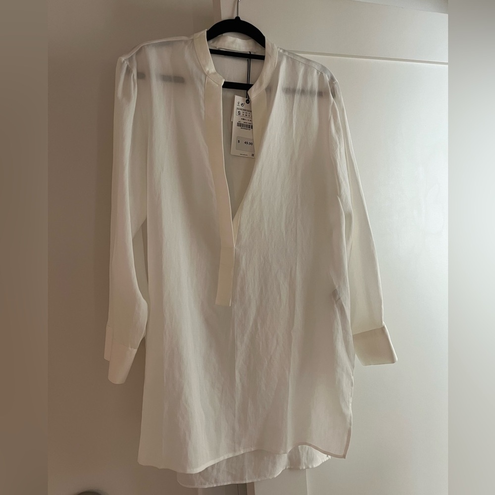 NWT Zara white top